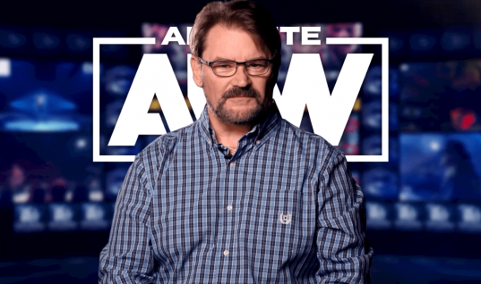 Tony Schiavone Signs With AEW
