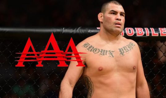 UFC Star Cain Velasquez Shows Off His Lucha Moves At AAA Show In New York (w/Videos)