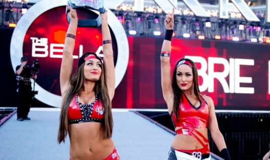 The Bella Twins In Talks To Return To The Ring