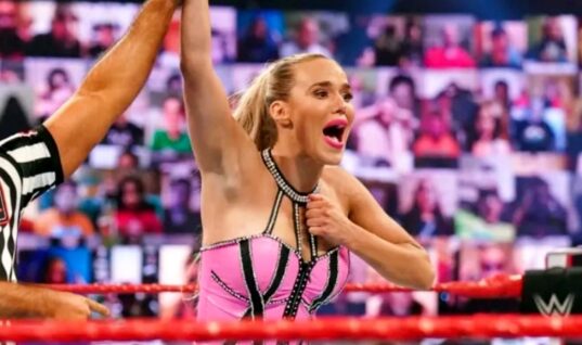 Lana Breaks Down In Tears While Talking About Mean Fans On Social Media