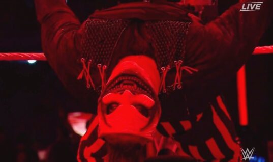 The Fiend Pays Tribute To Brodie Lee During His WrestleMania Match