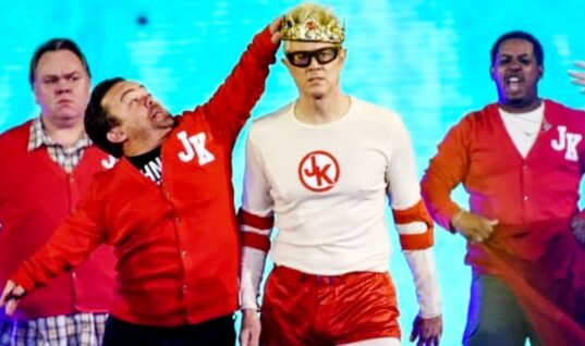 Johnny Knoxville Expected To Challenge For Title At WrestleMania (Includes SmackDown Spoiler)
