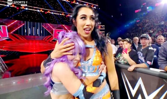 Indi Hartwell Shows Off Gym Gains Alongside Her Girlfriend