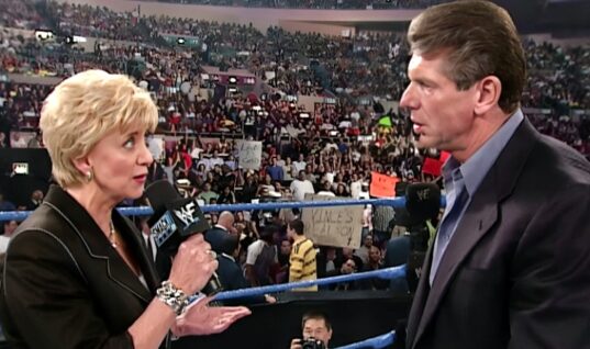 Christmas Card Signed By Vince & Linda McMahon Put Up For Auction (w/Photo)