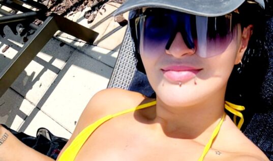 TNA’s Steph De Lander Bravely Shows Off Her Scars & Stretch Marks In Barely-There Bikini