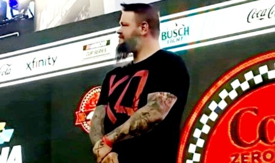 Kevin Owens Has An Hilarious Response To His Weight Loss Photo Going Viral