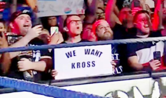How WWE Reacted To “We Want Kross” Signs During Raw