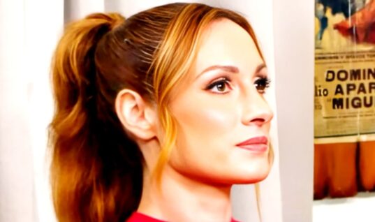 Becky Lynch Calls Working With Former WWE Star “Terrible”