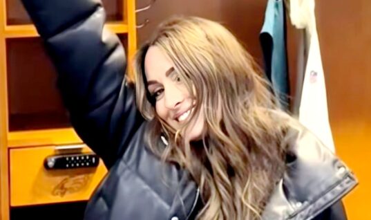 Locker Room Photo Sparks Speculation That Nikki Bella Is Dating NFL Player