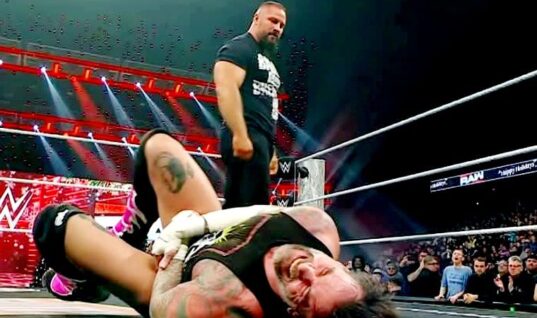 WWE Hall Of Famer Says CM Punk Is “Done”