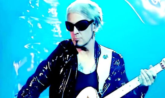 Guitarist John 5 Shoots Down Mötley Crüe Rumor