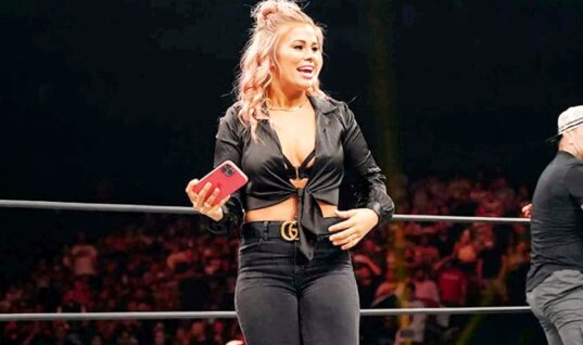 Paige VanZant Grabs Fans’ Attention With Sultry Photo Drop